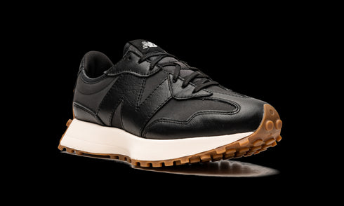 327 WMNS "Black / Gum"